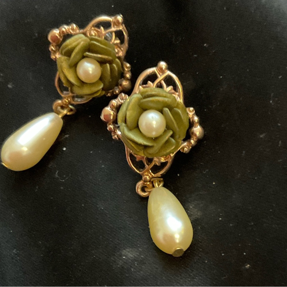Vintage Gold and Green Pearl Drop Earrings